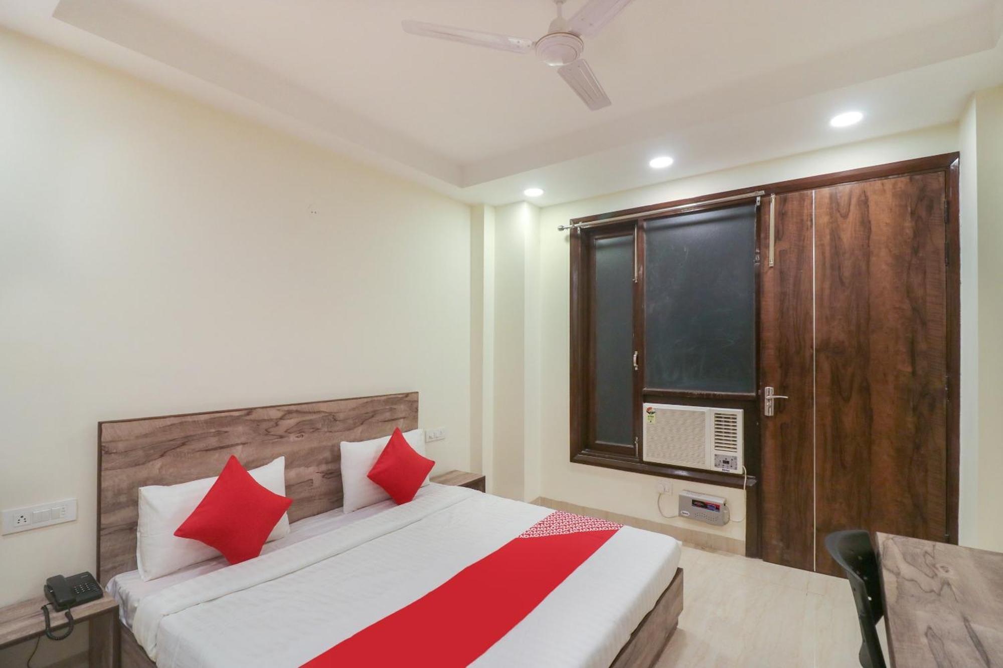 Super Hotel O Comfort Residency Near Artemis Hospital Gurgaon Esterno foto